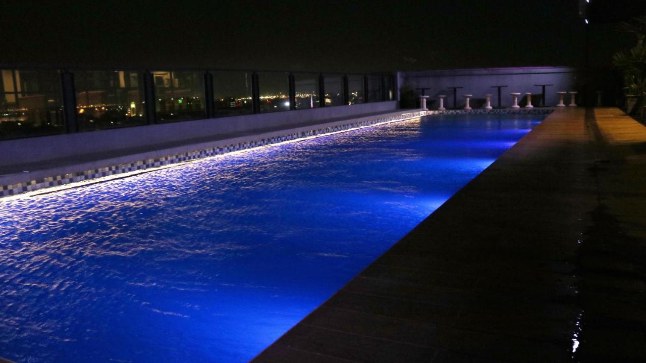 Surabaya River View Hotel Luaran gambar