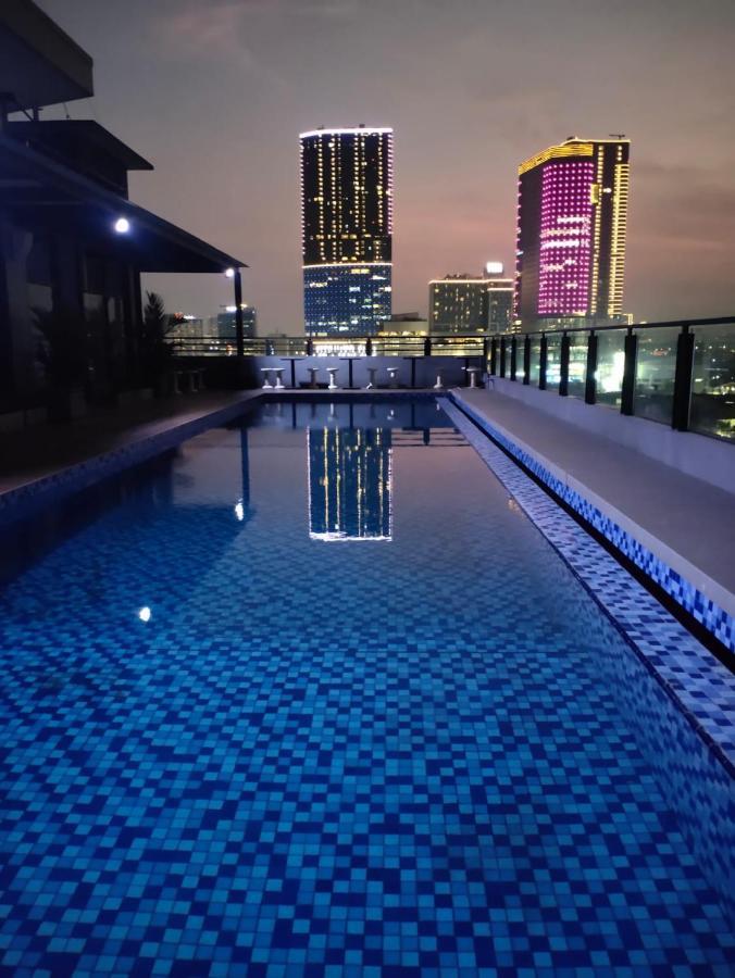 Surabaya River View Hotel Luaran gambar