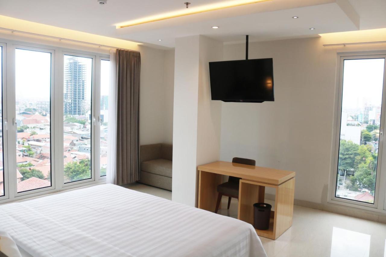Surabaya River View Hotel Luaran gambar