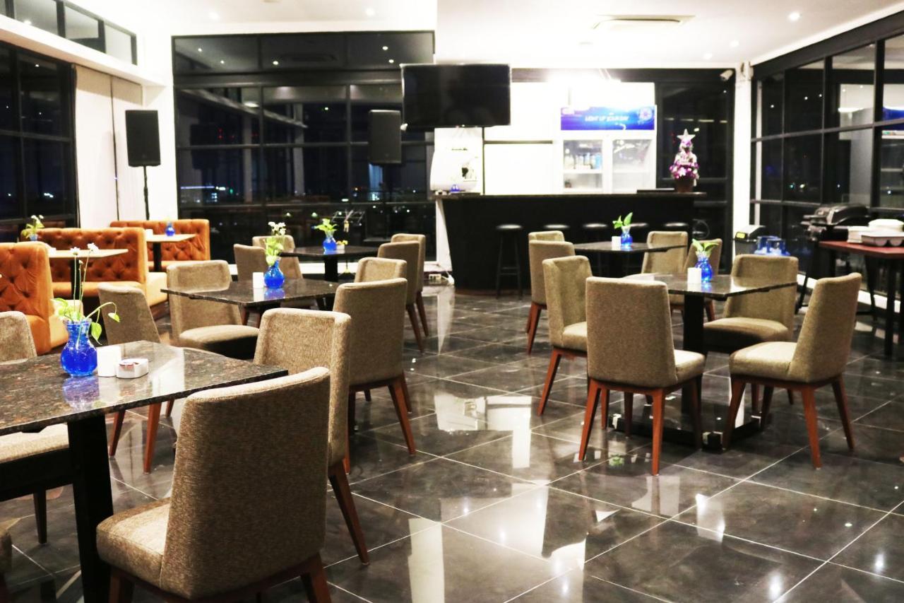 Surabaya River View Hotel Luaran gambar