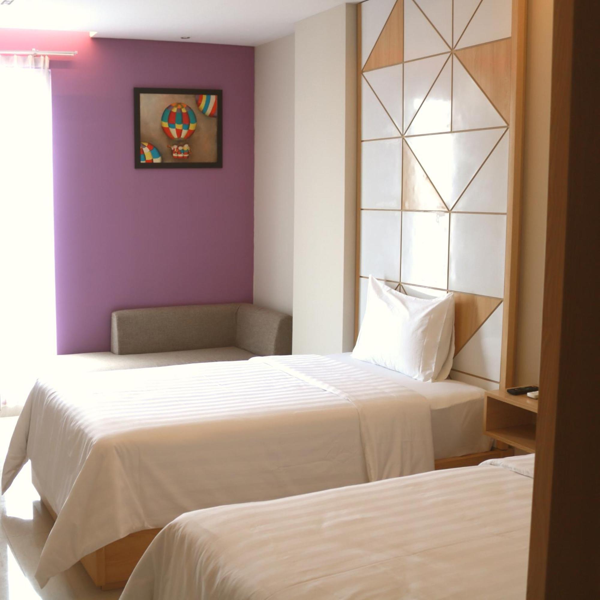 Surabaya River View Hotel Luaran gambar